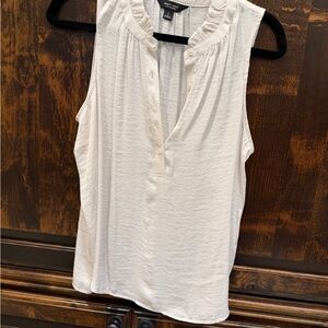 Simply Vera Vera Wang White Sleeveless Blouse